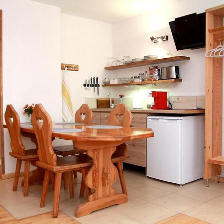 Emilie'S Apartments Liepaja Luaran gambar