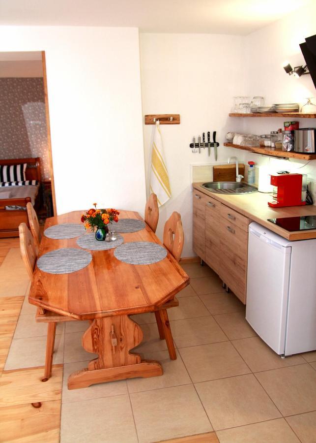 Emilie'S Apartments Liepaja Luaran gambar